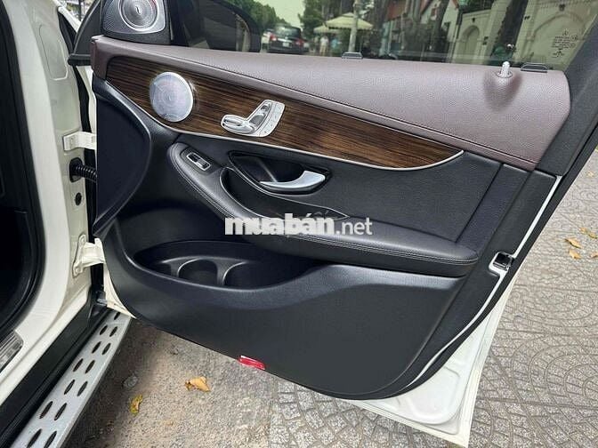 Mercedes-Benz GLC 200 2019 Trắng