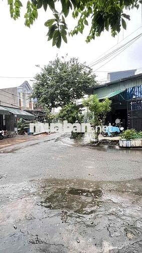 GÓC 2 MẶT TIỀN KDC TRƯỜNG SƠN DT6*20 GIÁ 3.65TYTL