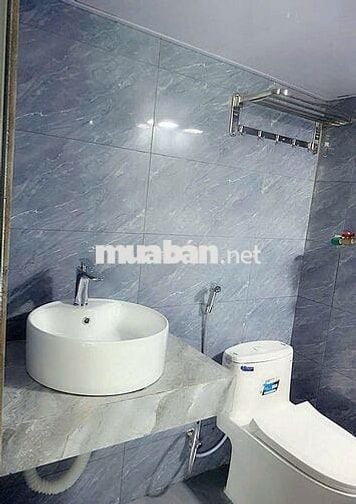 PHÒNG TRỌ MẶT TIỀN ĐƯỜNG ĐẶNG CHẤT GẦN KCN HÒA KHÁNH