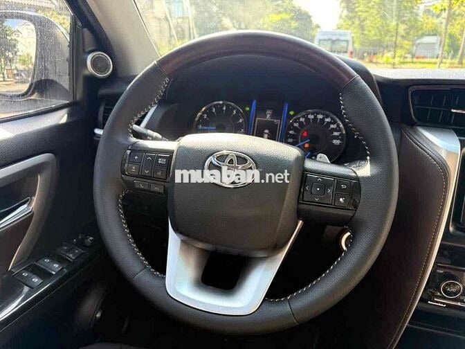 FORTUNER 2.7V 2017 TỰ ĐỘNG BẢO HÀNH 1 NĂM
