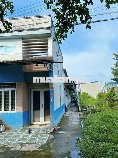 Bán căn nhà + 6P trọ ở ngay, Tân Hiệp,Hóc Môn 125m2 SHR giá 1 tỉ 350tr