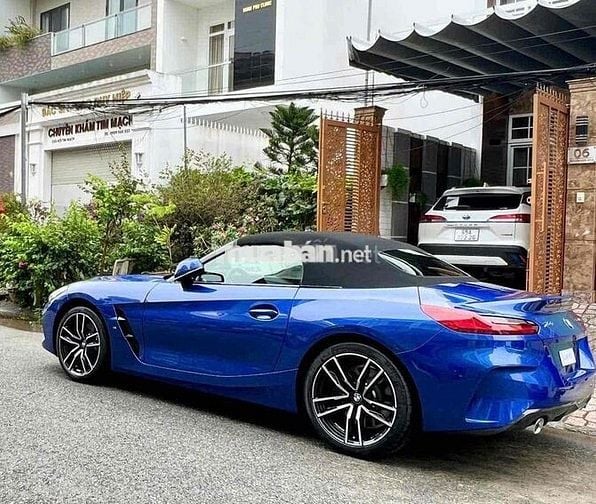 BMW Z4 2023 - 4128 km
