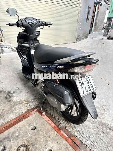 Suzuki Hayate 125 Xanh đen