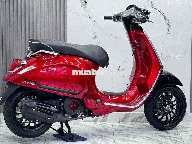 Piaggio Vespa Sprint 150 2023 Đỏ 2700 km