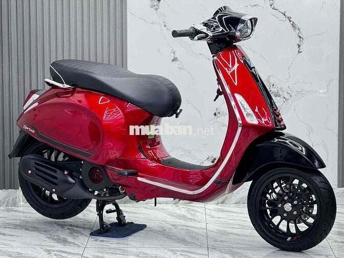 Piaggio Vespa Sprint 150 2023 Đỏ 2700 km