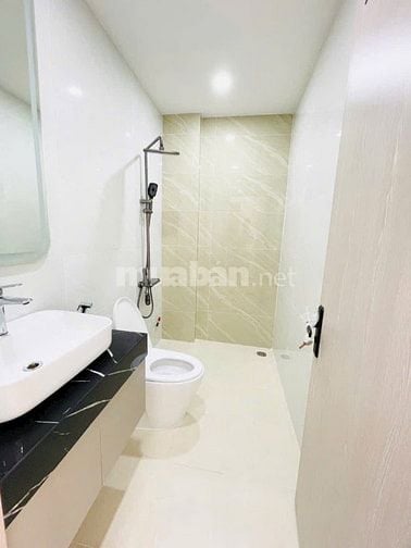 Nhà mới đẹp có thang máy MT đường 51 p.Tân Hưng full nội thất ở kiềng 