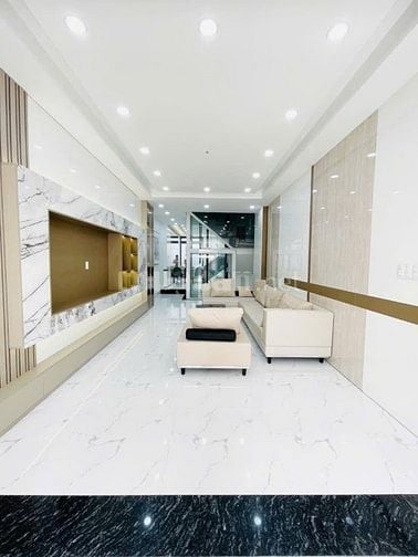 Nhà mới đẹp có thang máy MT đường 51 p.Tân Hưng full nội thất ở kiềng 