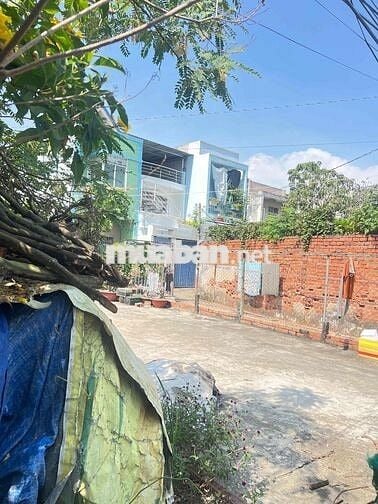 NHÀ HẺM ÔTÔ SÁT GẦN QUỐC LỘ 50 CHỈ-15 M GIÁ NHỈN 5 TỶ