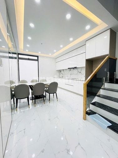 Nhà mới đẹp có thang máy MT đường 51 p.Tân Hưng full nội thất ở kiềng 