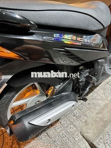 CLICK BIỂN 68 MÁY ÊM ZIN CHẠY NHẸ , Giá Vài Triệu