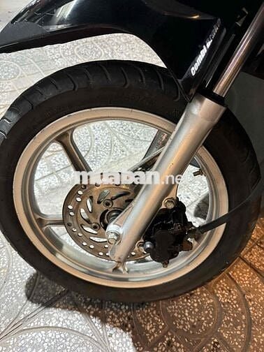 CLICK BIỂN 68 MÁY ÊM ZIN CHẠY NHẸ , Giá Vài Triệu