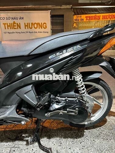 CLICK BIỂN 68 MÁY ÊM ZIN CHẠY NHẸ , Giá Vài Triệu