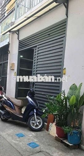 Nhà 2 tầng _ khu an ninh sạch sẽ _ đường trước nhà 4 m