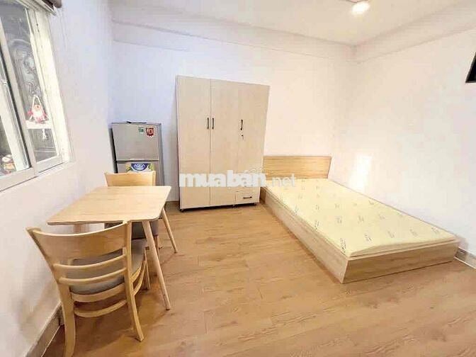 Cho thuê phòng thang máy ở Trần Hưng Đạo Q5 gần Q1, ĐH Y Dược ĐH UEH