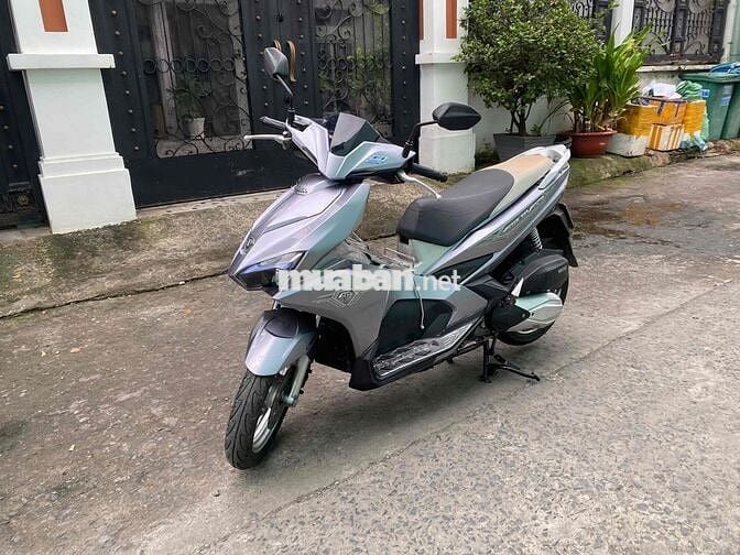Honda Air Blade màu Xám