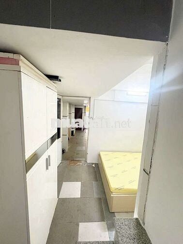 Phòng Trệt Sẵn Nội Thất Ngay Vạn Hạnh Mall