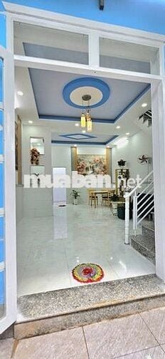 Nhà 5x10 2Pn2wc ngay chợ , đường oto  ,  650tr hổ trợ vay