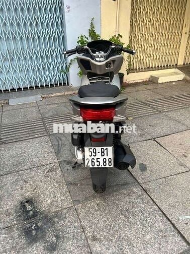 Honda PCX 125 2016 mới 90% biển số thành phố
