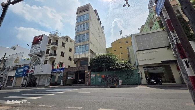 65 tỷ - GPXD: 2 Hầm + 12 Tầng , 1600m2 sàn! Bán khuôn đất Hồ Văn Huê 