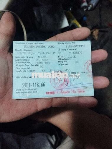 Nhà có chiếc xe click máy móc êm xe ít hao xăng