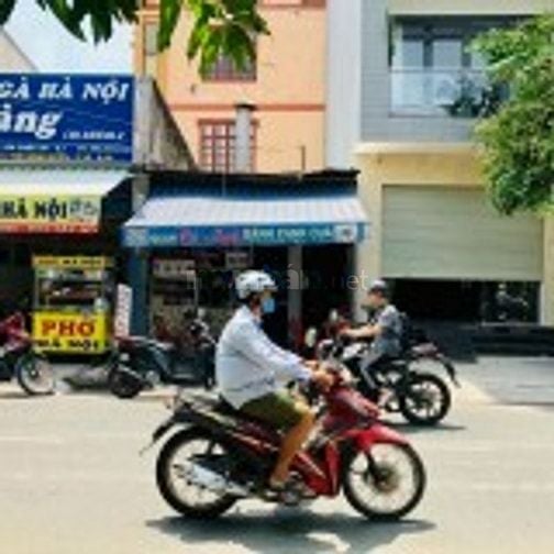 Mặt Tiền rộng 30m đường 11N khu Cư xá ngân hàng . 4x22m SH. 16,5 tỷ