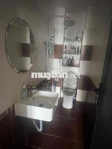 CHO THUÊ NHÀ MẶT TIỀN NHÀ MỚI ĐÚC 3 LẦU