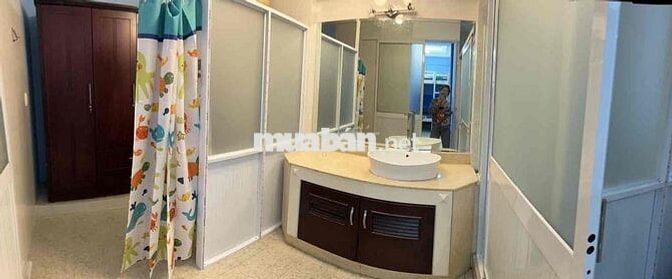 ký túc xá nữ . giường  to. full nội thất