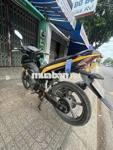 Honda Winner 2019 màu Vàng đen