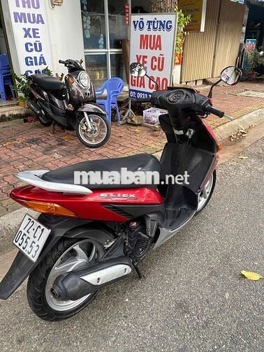 thanh lý Click 2011 máy zin xe sạch sẽ.