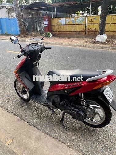 thanh lý Click 2011 máy zin xe sạch sẽ.