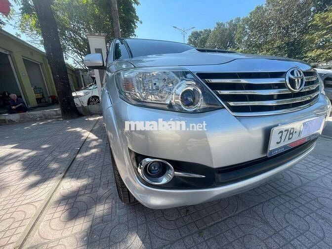 Toyota Fortuner 2015 số sàn .ko kinh doanh dịch vụ