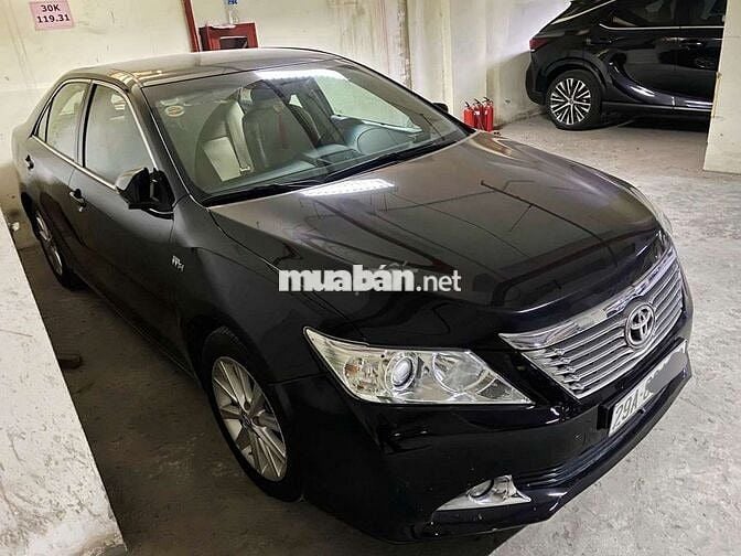 Toyota Camry 2013 2.5G 8600km Đen