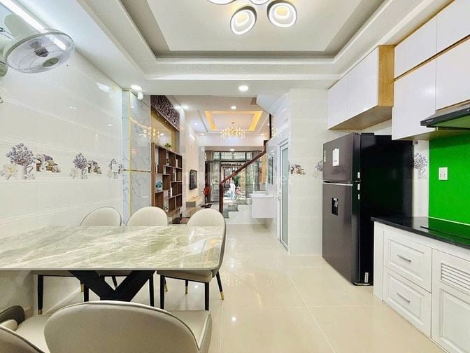 NHÀ 67,62m2 BTCT, 2 LẦU 4PN HẺM BA GÁC THÍCH QUẢNG ĐỨC, PHÚ NHUẬN SHR