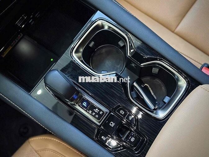 Lexus RX 2024 350 Premium - 9000 km