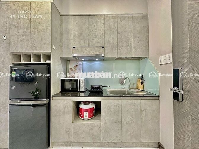 KHAI TRƯƠNG CHO THUÊ CHDV STUDIO BAN CÔNG FULL NỘI THẤT MỚI GẦN NGÃ TƯ