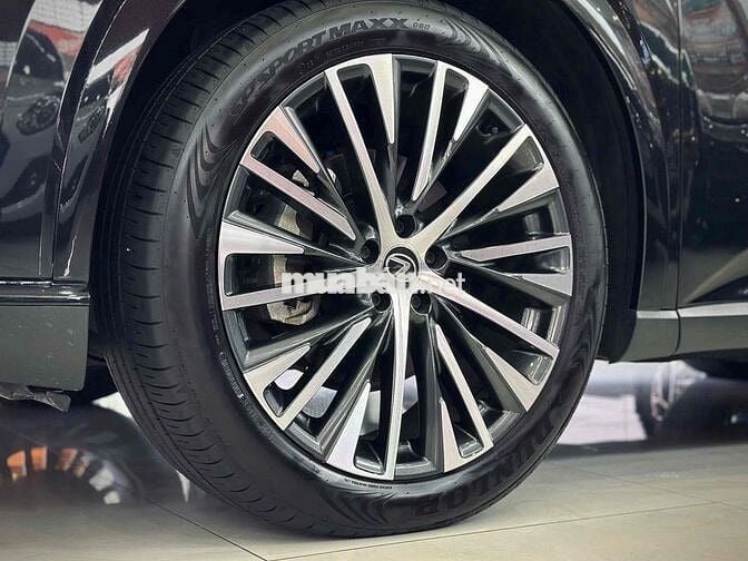 Lexus RX 2024 350 Premium - 9000 km