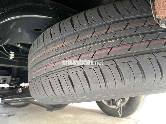 Toyota Innova 2023 2.0G 9700km