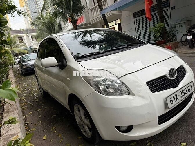 Toyota Yaris 2008 1.3 AT - 100000 km