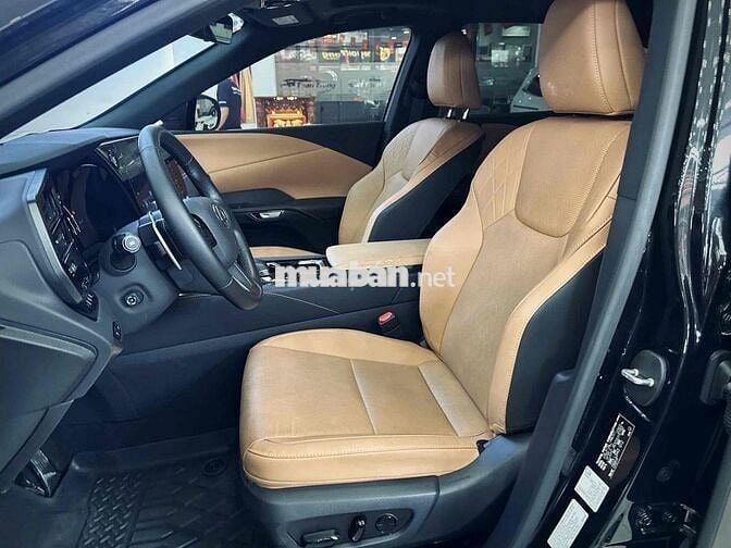 Lexus RX 2024 350 Premium - 9000 km