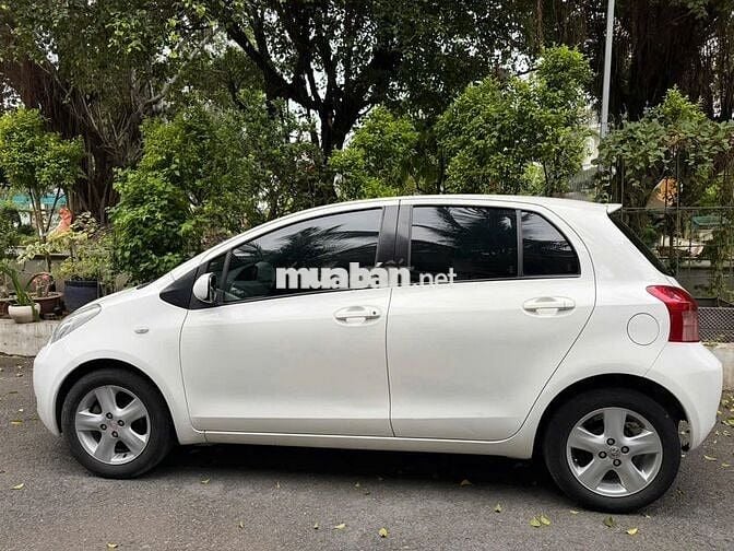 Toyota Yaris 2008 1.3 AT - 100000 km