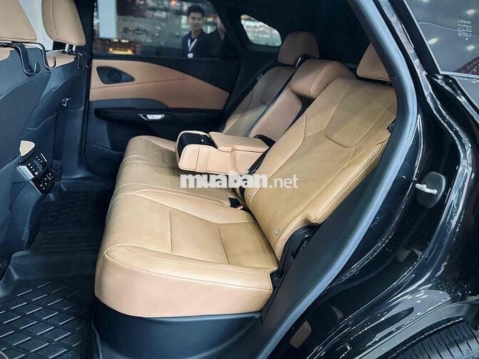 Lexus RX 2024 350 Premium - 9000 km