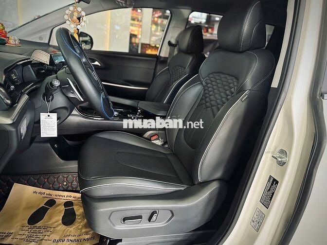 Hyundai Custin 2023 Cao Cấp 2.0T - 13000 km