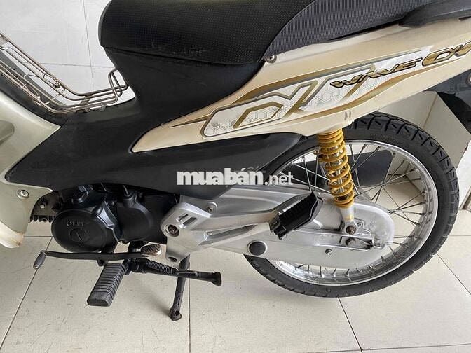 Honda Wave màu Vàng kem