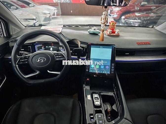 Hyundai Custin 2023 Cao Cấp 2.0T - 13000 km