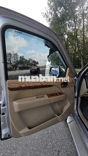 Ford everest 2010 2.5L 4x2 AT - 150000 km