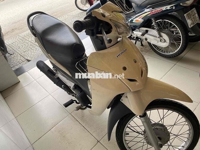 Honda Wave màu Vàng kem