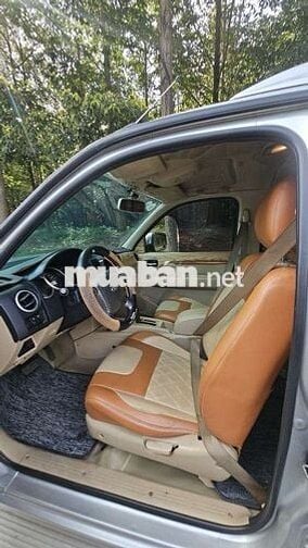 Ford everest 2010 2.5L 4x2 AT - 150000 km