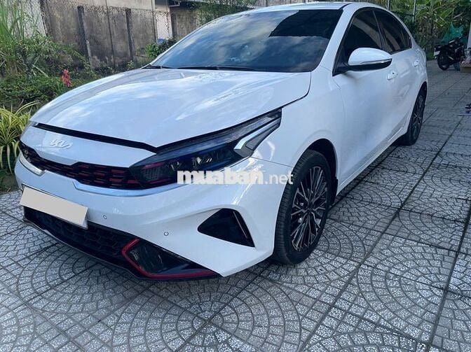 KIA K3 2.0 PREMIUM 2024 GIA ĐÌNH LƯỚT 1 CHỦ HT 75%