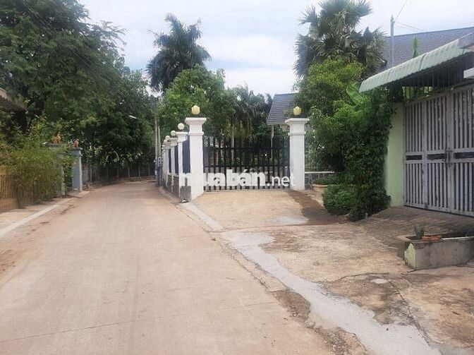 Bán nhà cấp 4 + kho hàng nhỏ 380m2, , Đường DX38