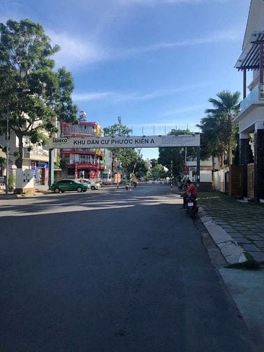 Bán đất sổ đỏ KDC Sadeco Phước Kiển , Nhà Bè , DT: 5x20 . Giá : 9,5 tỷ